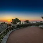 فيلة Casa 2 *